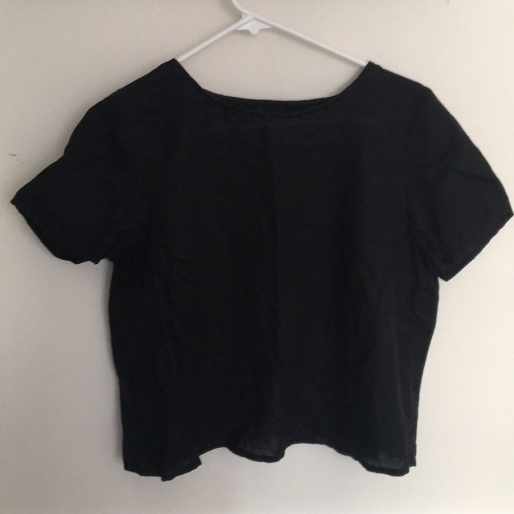 Black linen boxy blouse with scalloped swing back